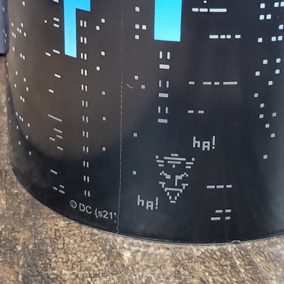 Scentsy Batman Superhero DC Full Size Wax Warmer NOB Plug In Light Blue Gray - Picture 6 of 16